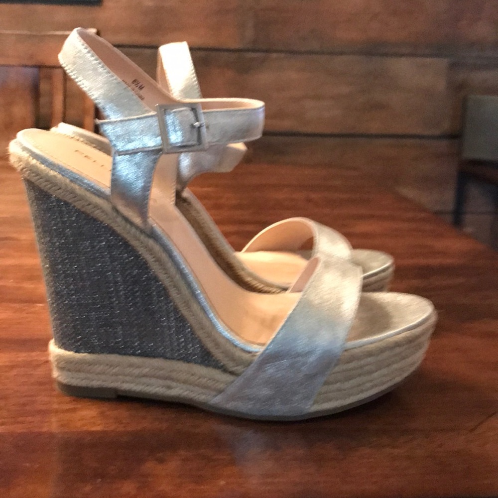 PELLE MODA Wedge sandals